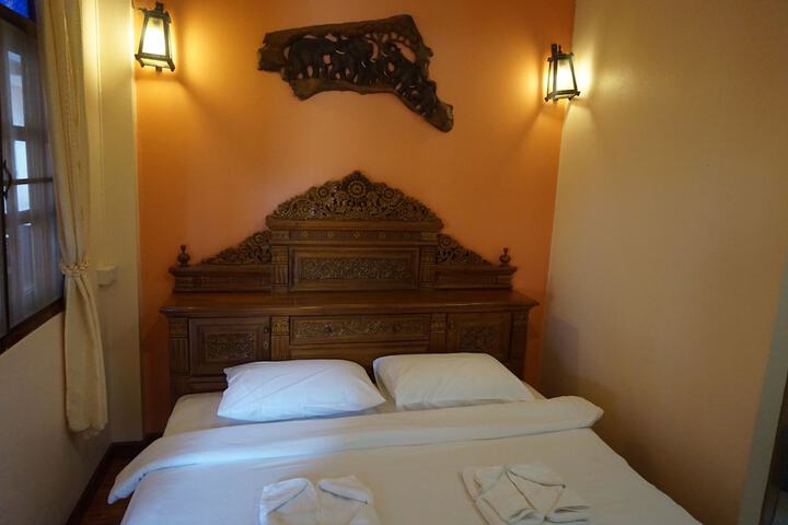 Room 17 of 30