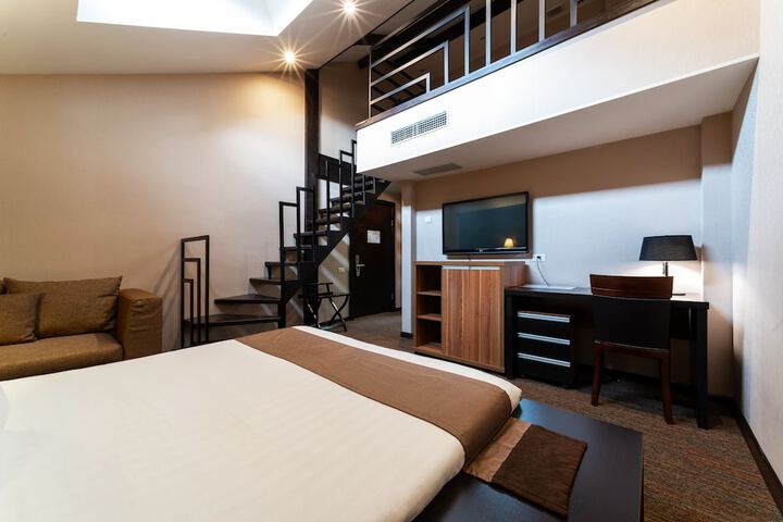 Room 11 of 41