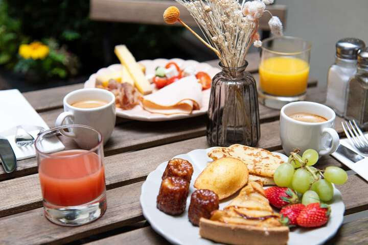 Breakfast/Coffee Service 44 of 54