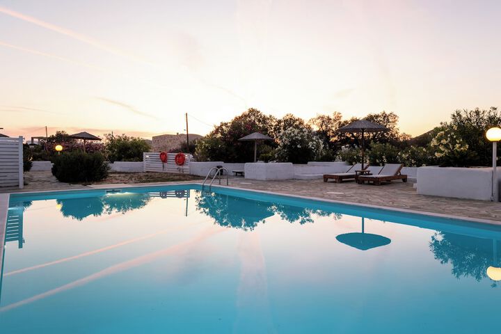 Pool 75 of 98