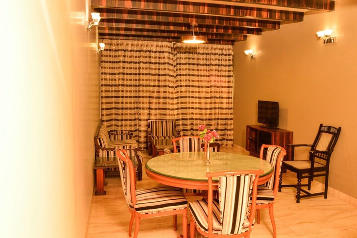Room 9 of 29
