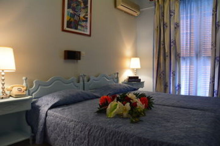 Room 8 of 21