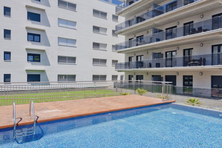 Hotel Pool