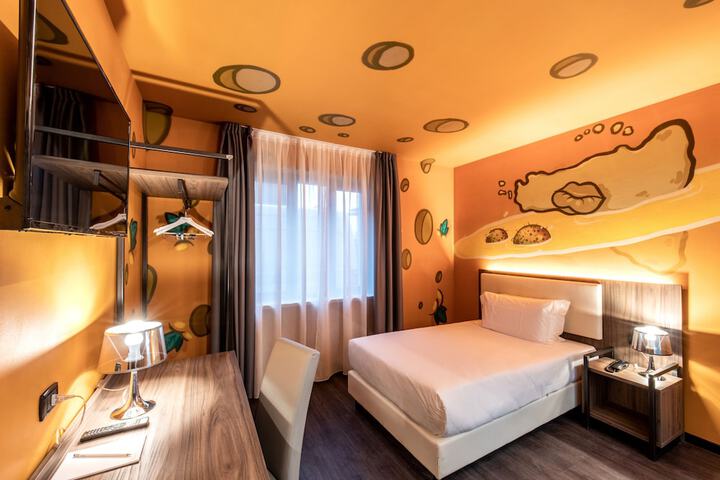 Room 9 of 58
