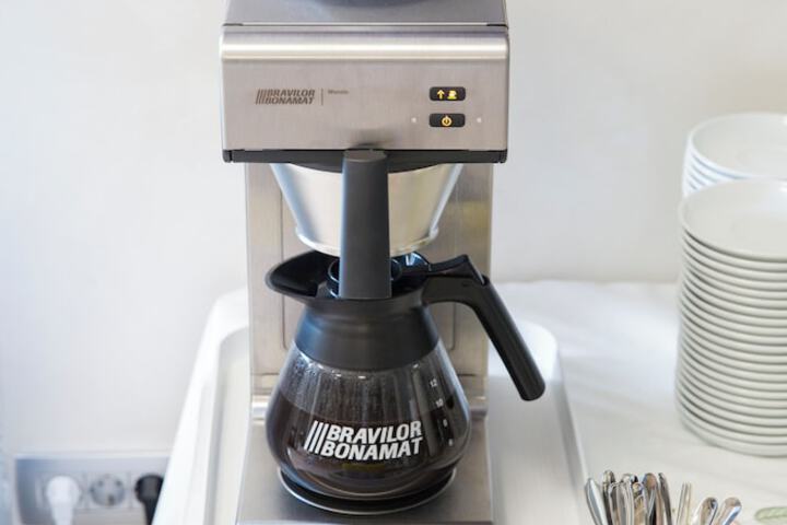 Breakfast/Coffee Service 99 of 166