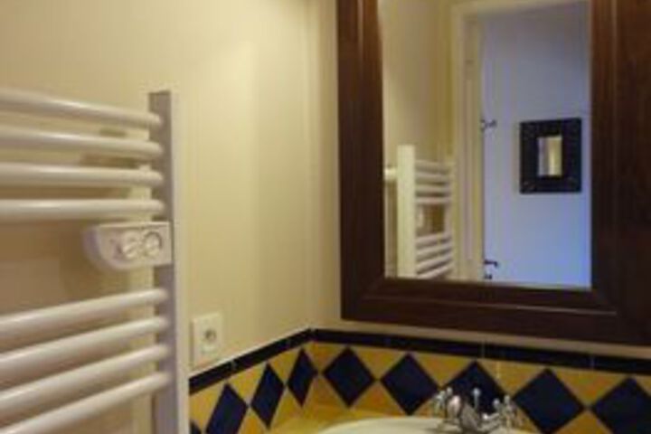 Room 3 of 12