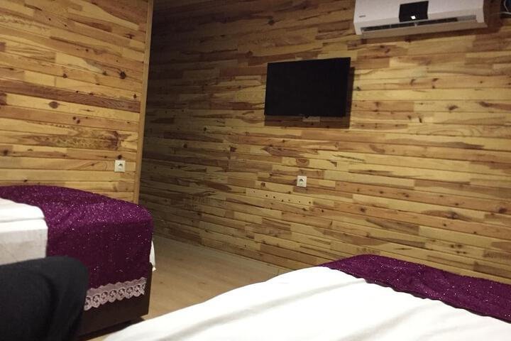 Room 8 of 23