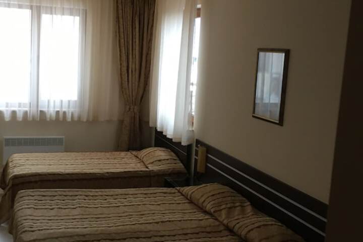 Room 10 of 46