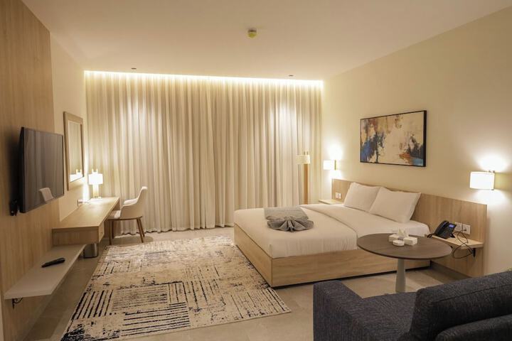 Room 4 of 19