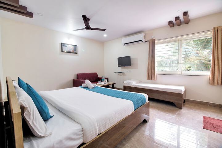 Room 4 of 17
