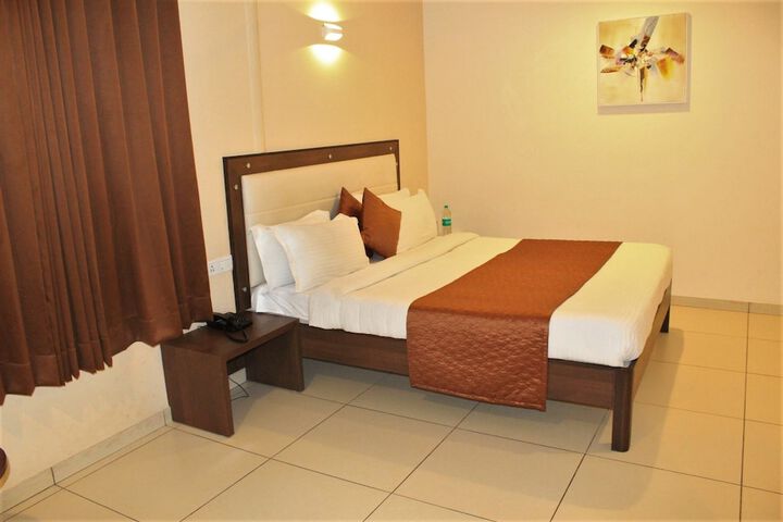 Room 14 of 20