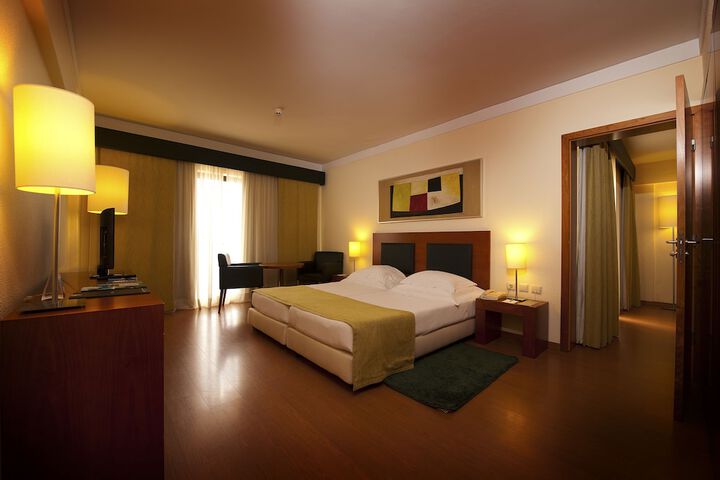 Room 5 of 49