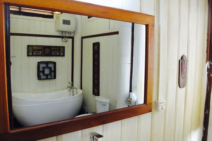Room 29 of 74