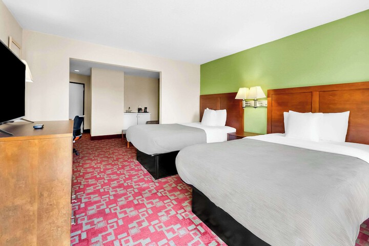 2 Double Beds Suite (3 of 3)