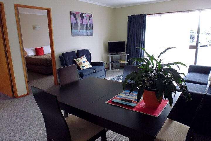 Room 14 of 25