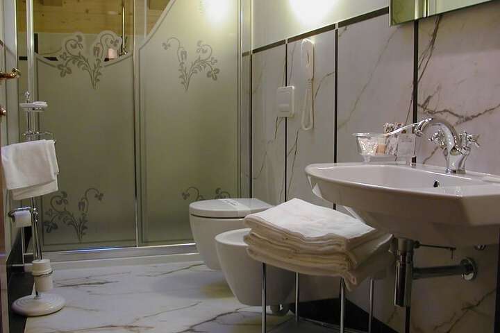 Bath Photo