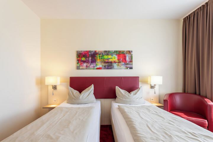 Room 7 of 24