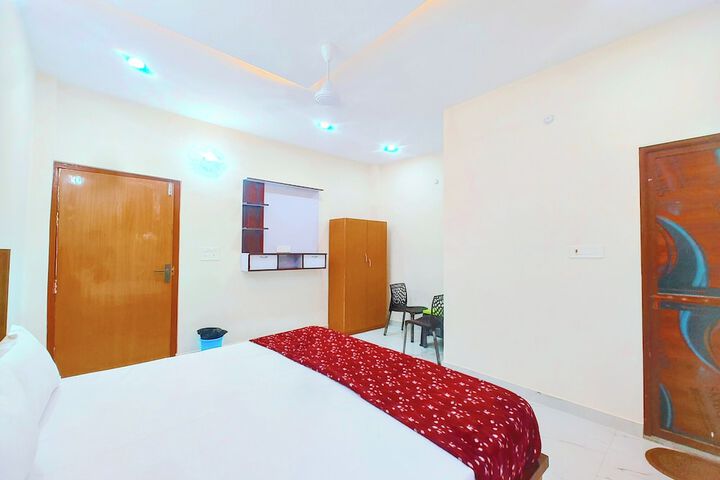 Room 16 of 41