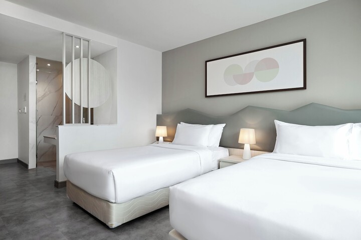 Room 15 of 61