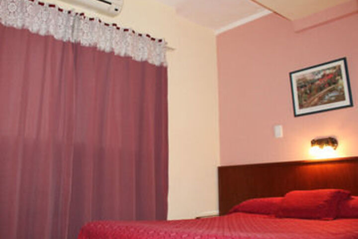 Room 12 of 30