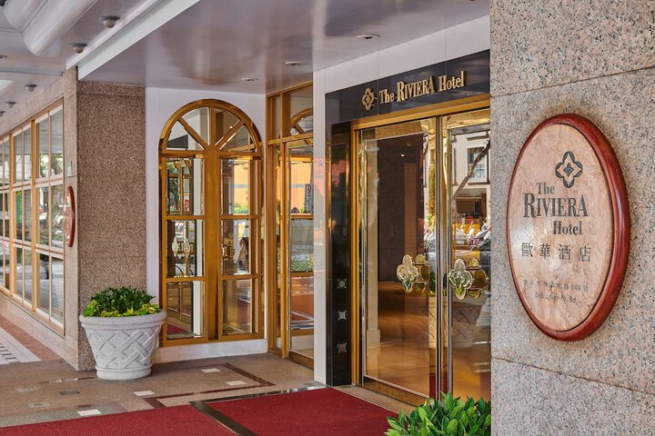 Hotel 64 of 69
