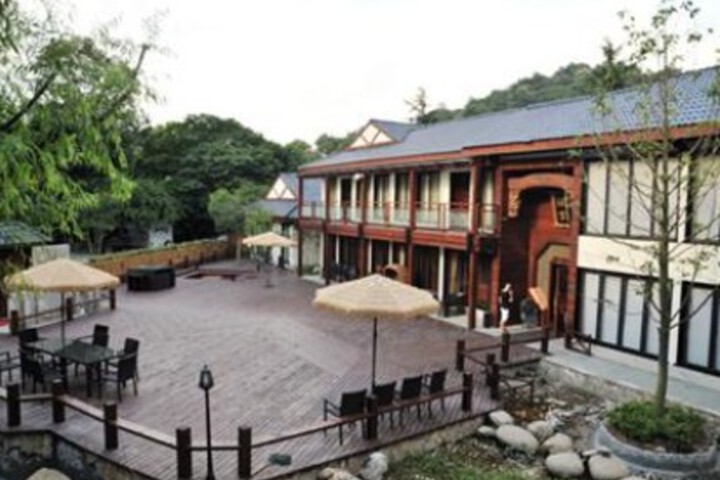 V Theme Inns Hangzhou Guike Branch