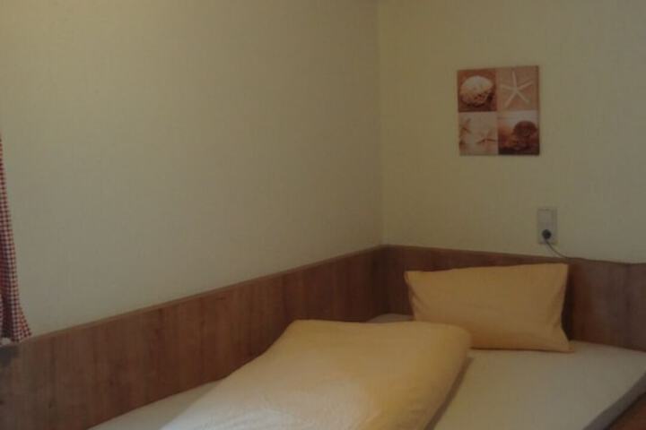Room 3 of 36
