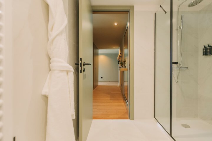 Room 105 of 145