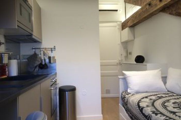 Room 48 of 63