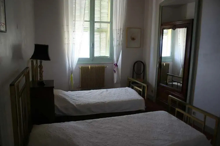 Room 3 of 24