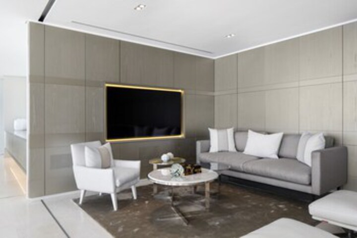 Room 18 of 18