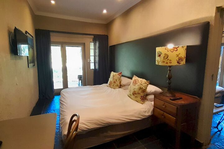 Room 52 of 275