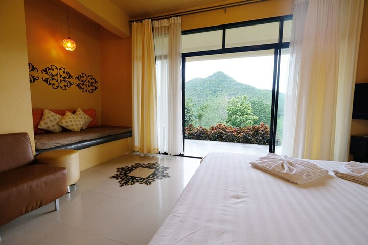 Room 20 of 65