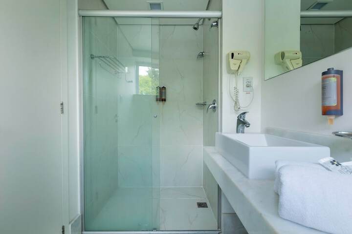 Clean Restrooms