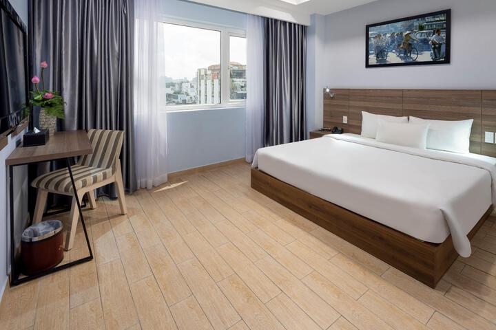 Room 13 of 85