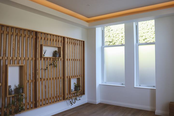 Room 2 of 60