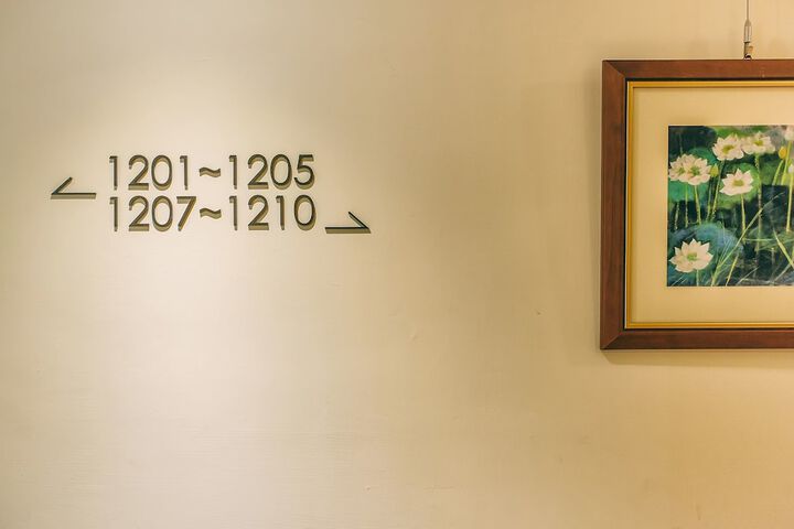 Ballroom/Hall 19 of 22