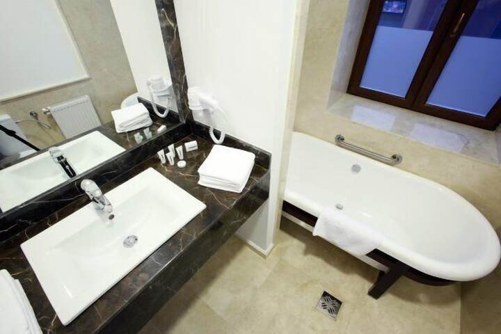 Clean Restrooms