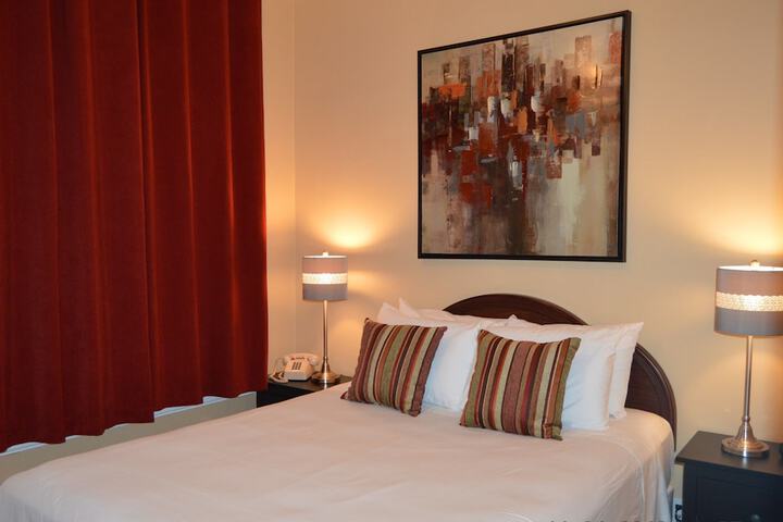 Room 13 of 35