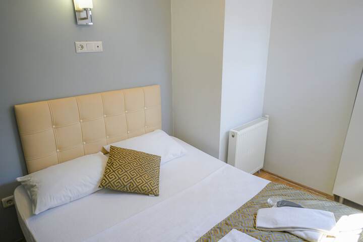 Room 19 of 53