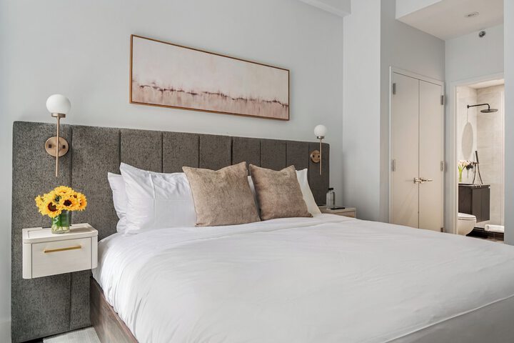 Room 100 of 626