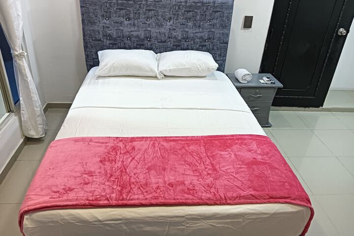 Room 10 of 40