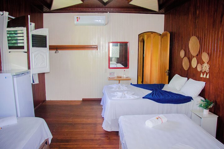 Room 10 of 25