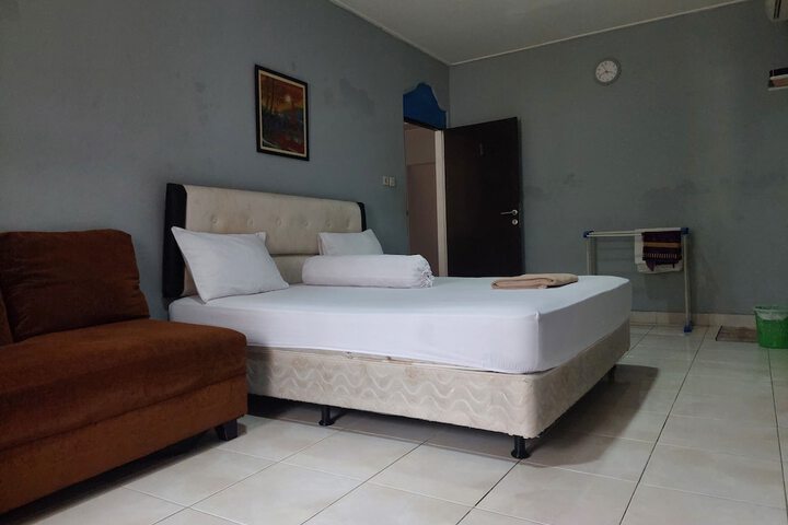 Room 17 of 41