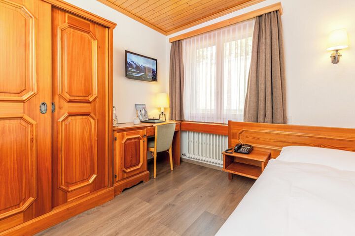 Room 55 of 111