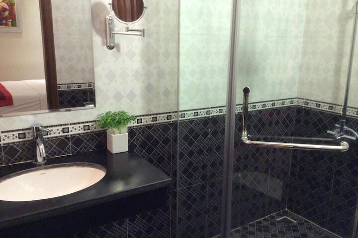 Room 12 of 13