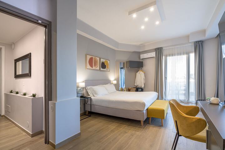 Room 15 of 113