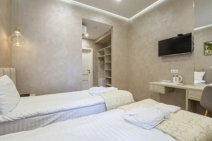 Room 16 of 67