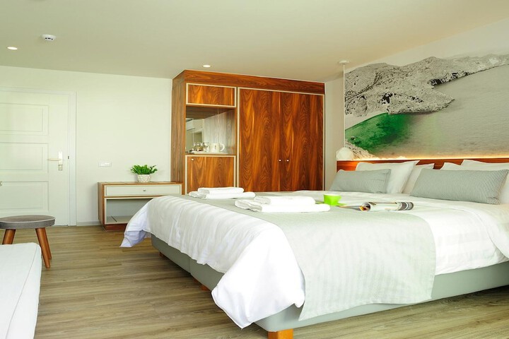 Room 56 of 171