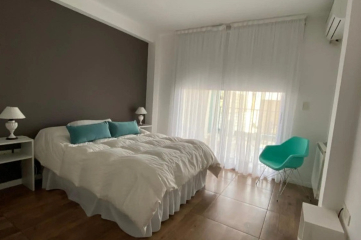 Room 2 of 18